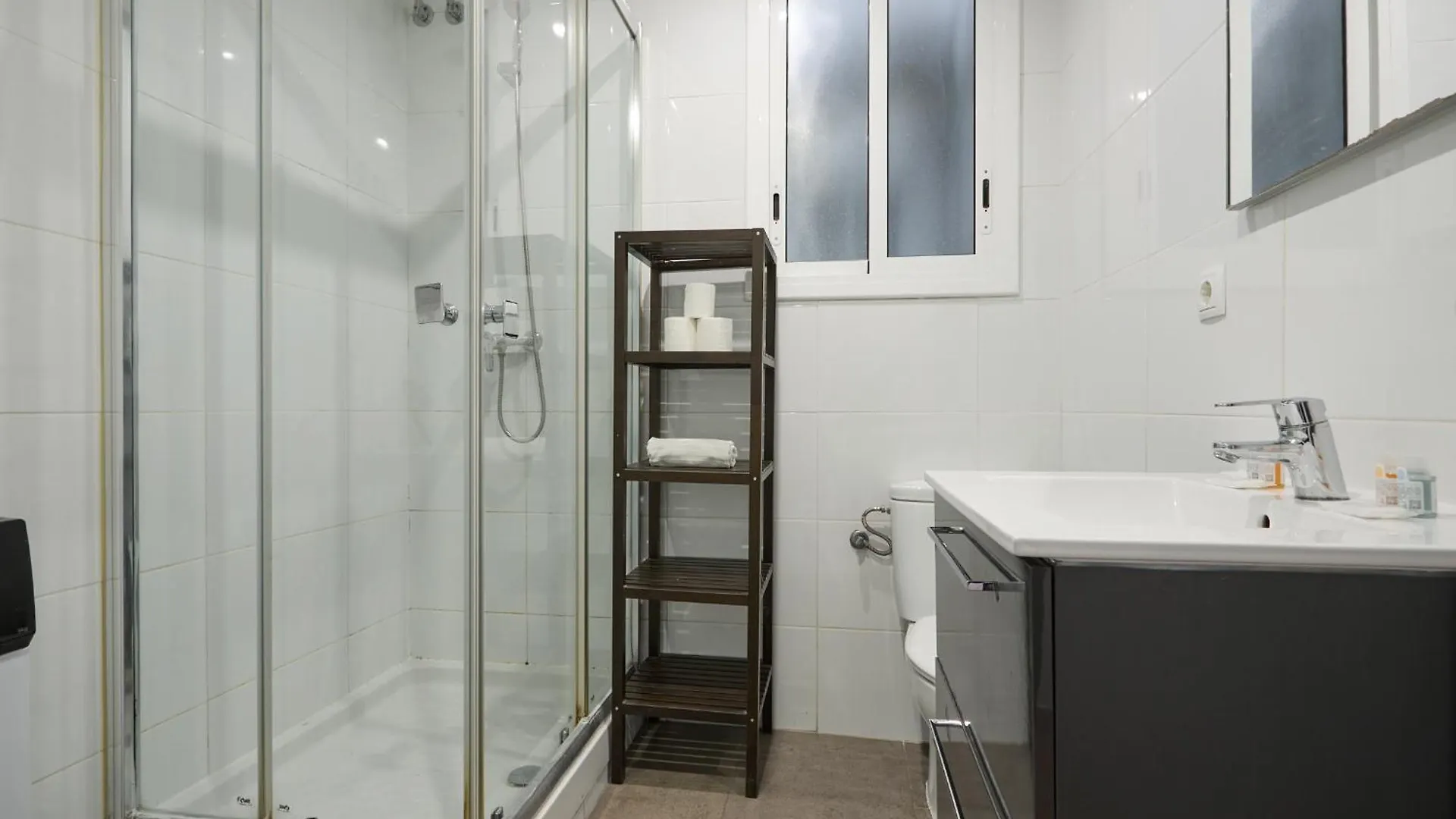 Park Guell Apartment Barcelona 0*,